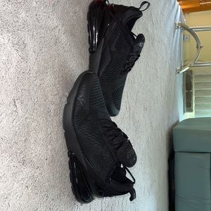 Nike Mens Shoes - Air270